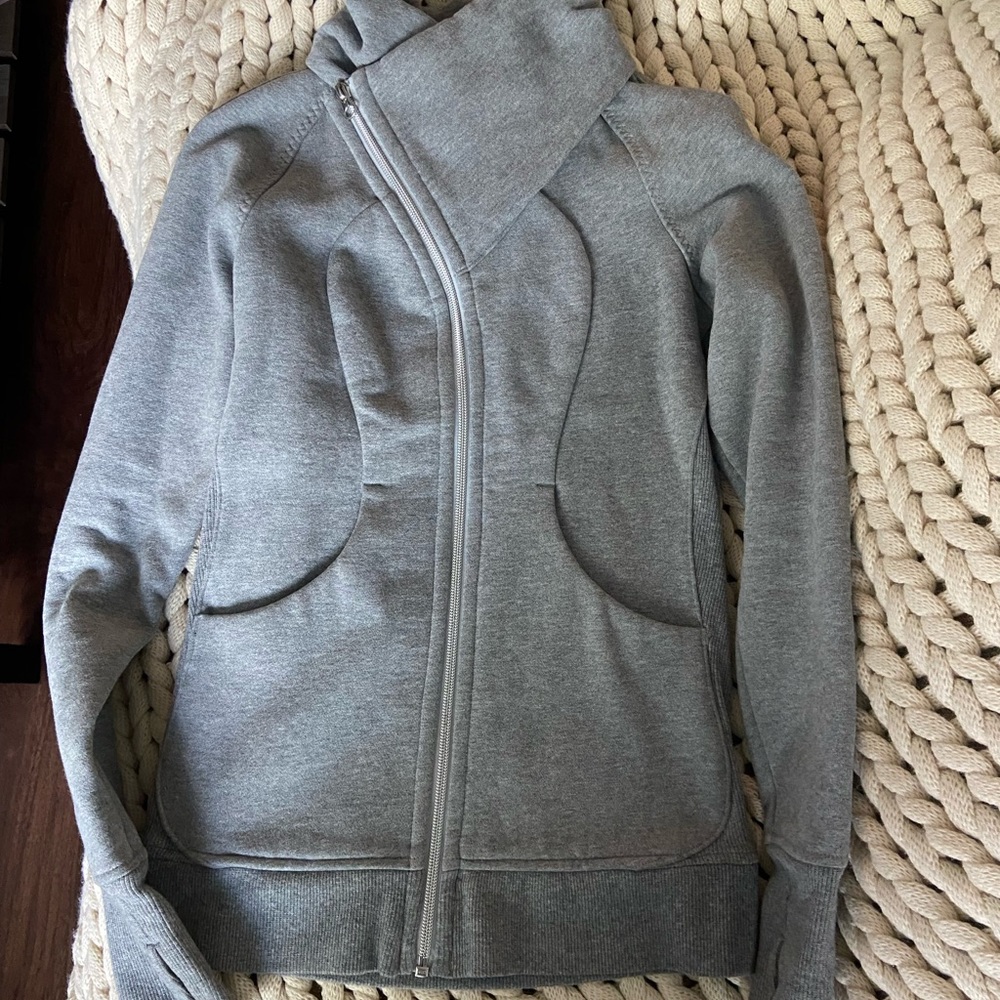 Lululemon Jacket - Picture 2 of 4